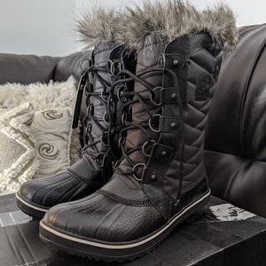 SOREL Tofino ll winter boots